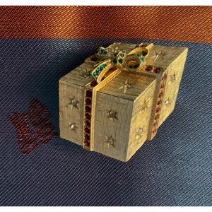 Monet Vintage Christmas Box Brooch with Rhinestones. Signed